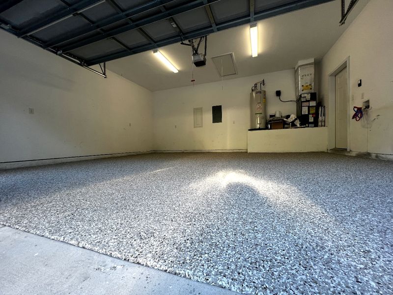 Grey flake garage floor